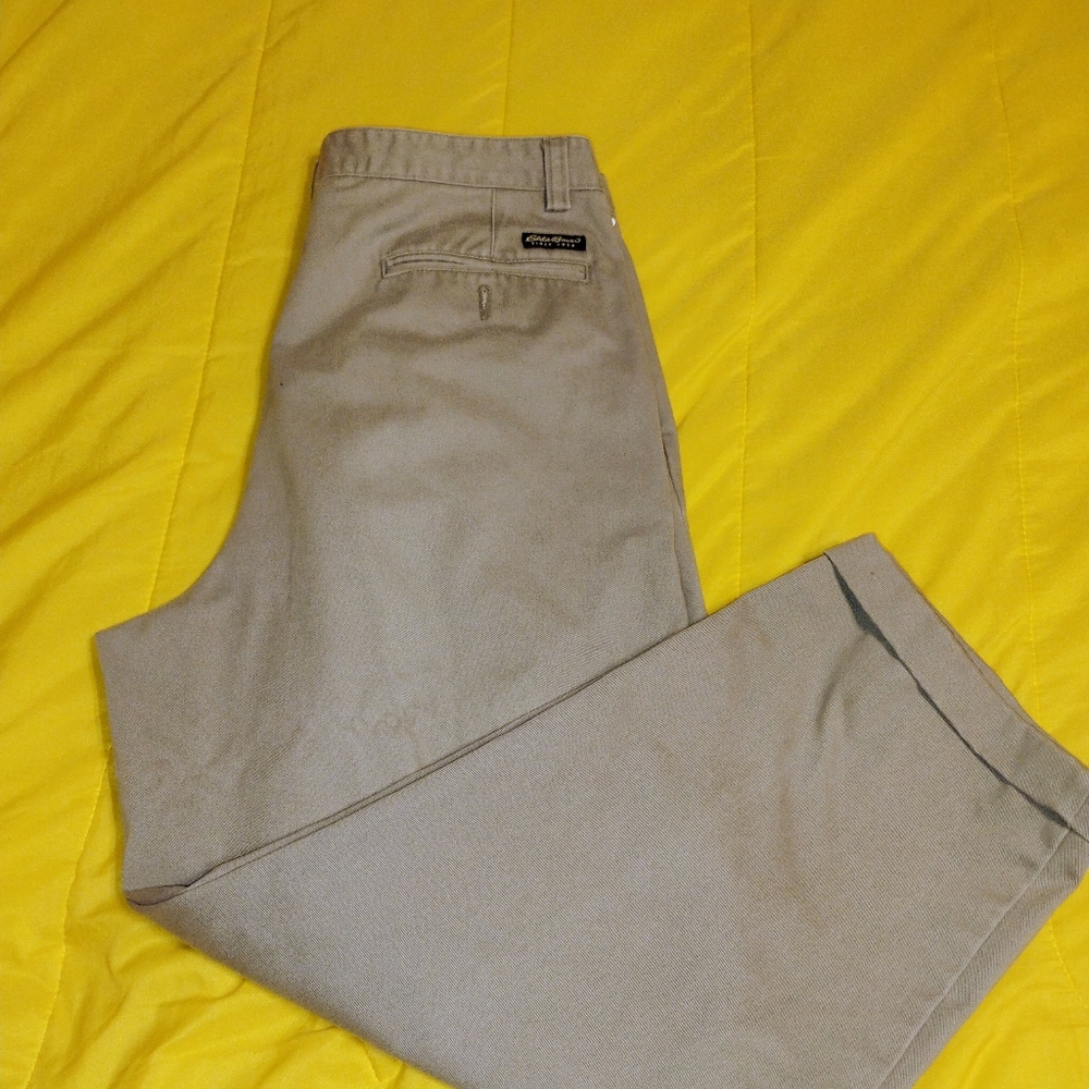 Men's Grey Eddie Bauer Size 36 Casual or Working Pants Relaxed-fit